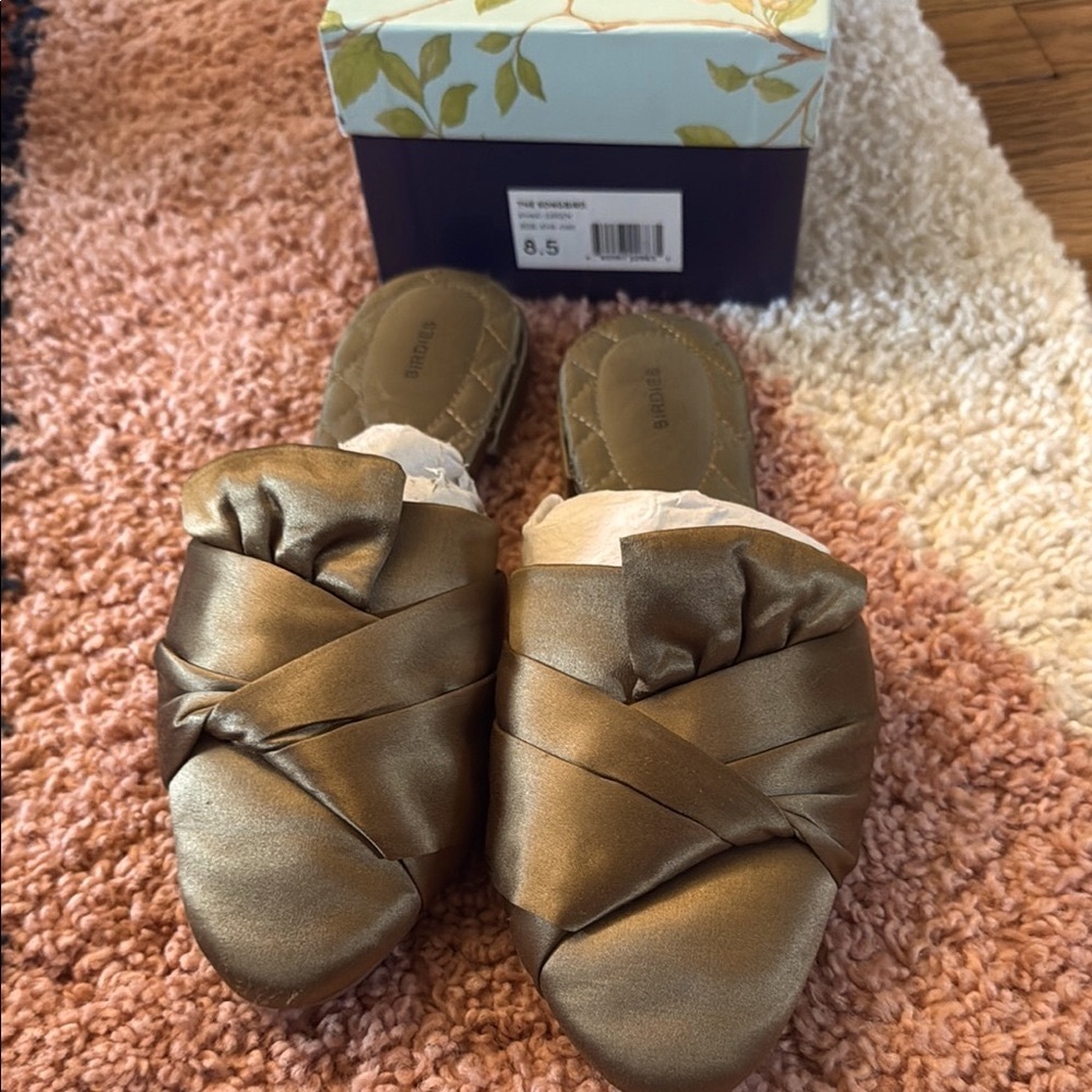 Birdies Songbird khaki green size 8.5 with box